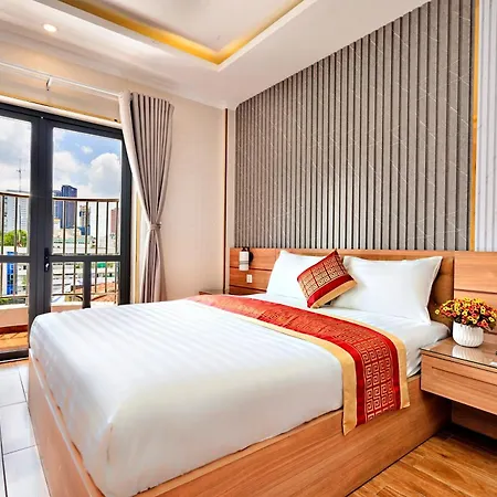 Luna Saigon Hotel - Bui Vien Walking Street